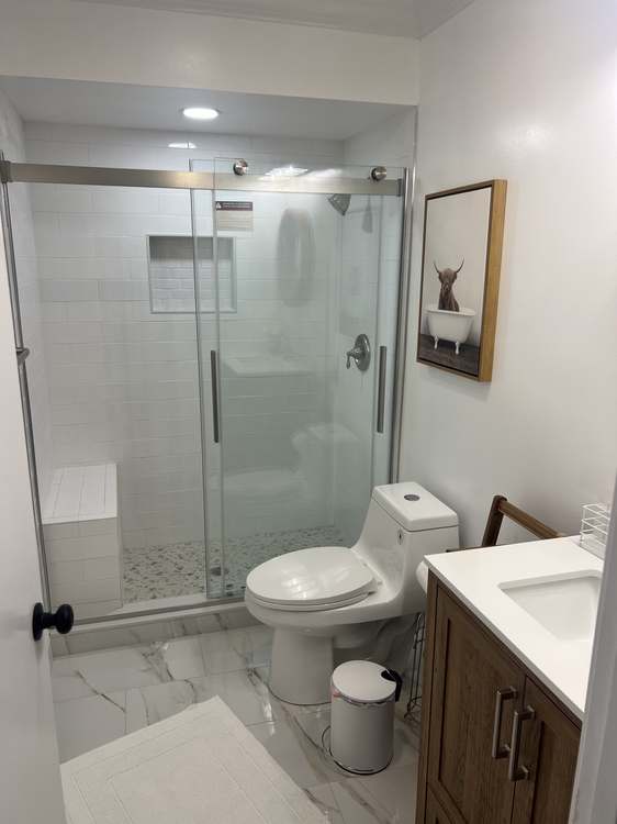 Bathroom, 106 Club Drive