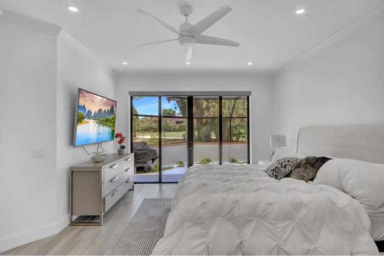 Primary bedroom, 39 Edinburgh Drive